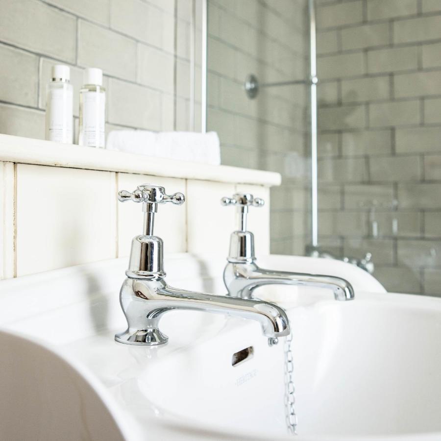 Hotel The White Horse Faversham Esterno foto